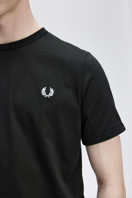 Μπλουζάκι λαιμόκοψη Fred Perry - Μαύρο